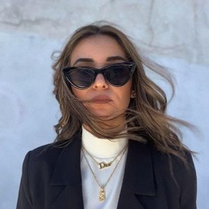 Meet your Posher, Sara